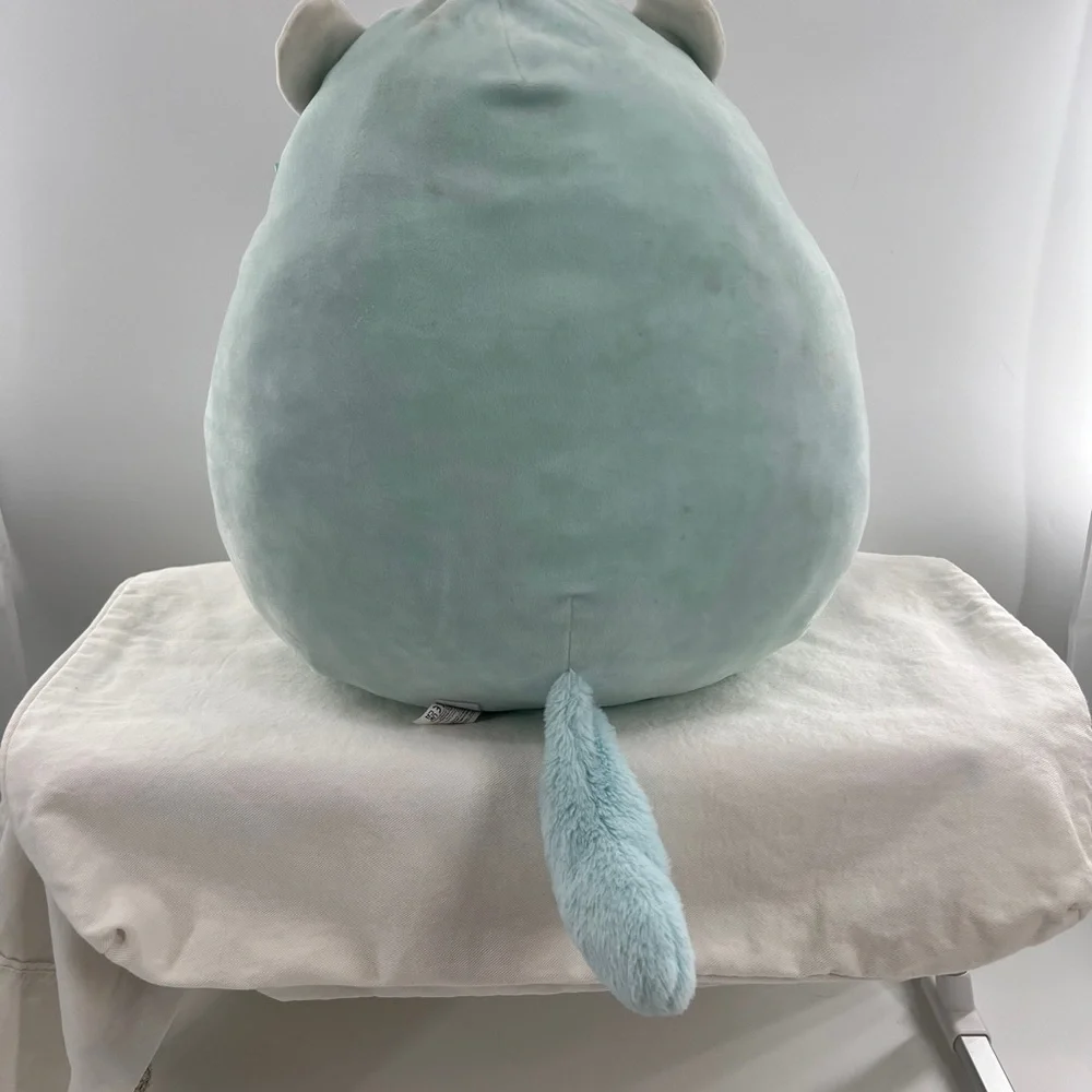 Squishmallows Banks the Badger 16